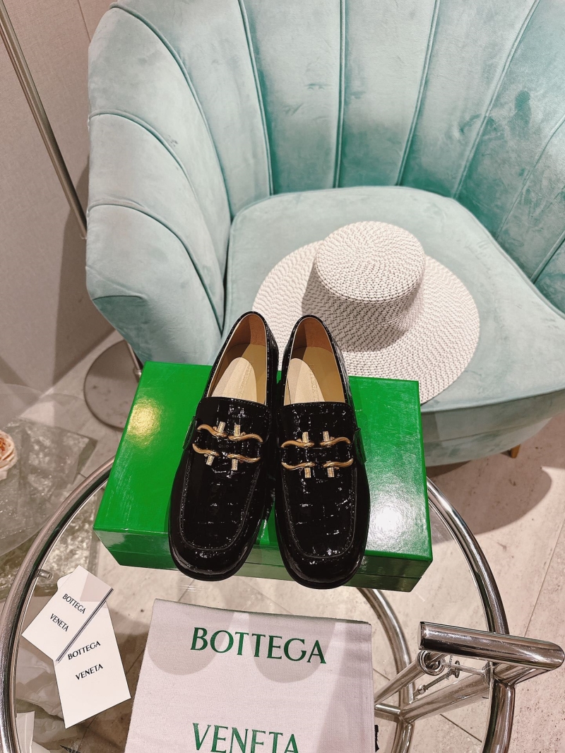 Bottega Veneta flat shoes